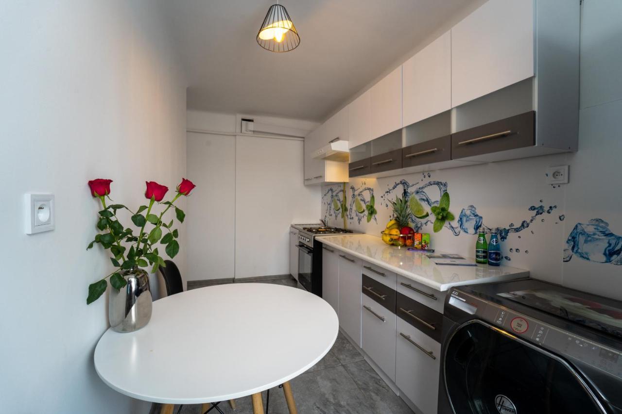 Apartament Nero ミエレツ エクステリア 写真